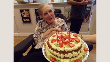 Harefield care home Resident celebrates 75th birthday